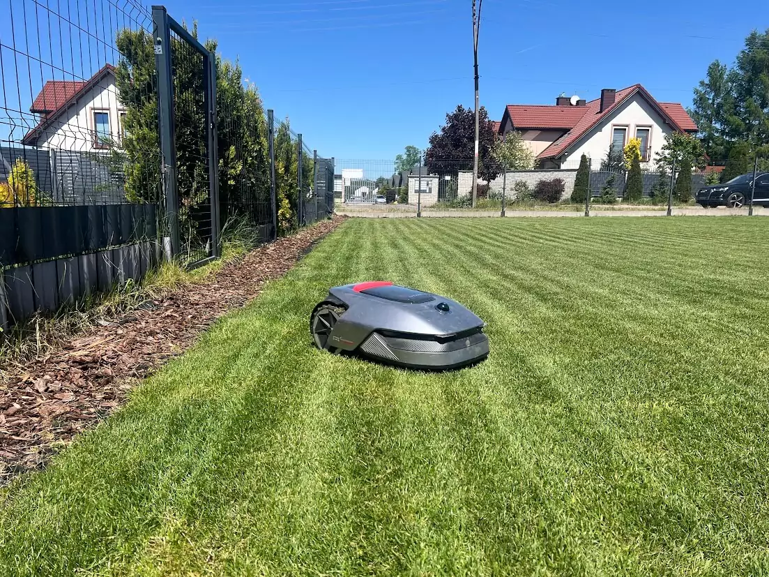 Laserowe roboty koszące LiDAR  – przyszłość dostępna już dziś!